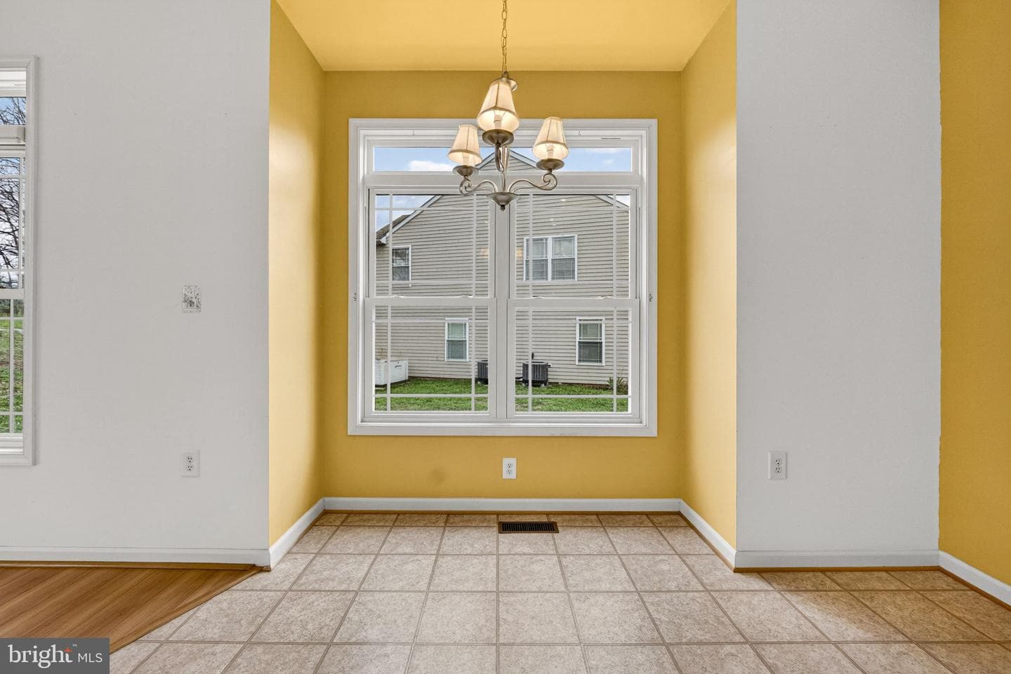 136 Brookline Drive photo 8