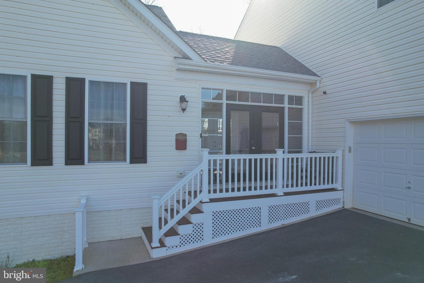 140 Parliament Way photo 22