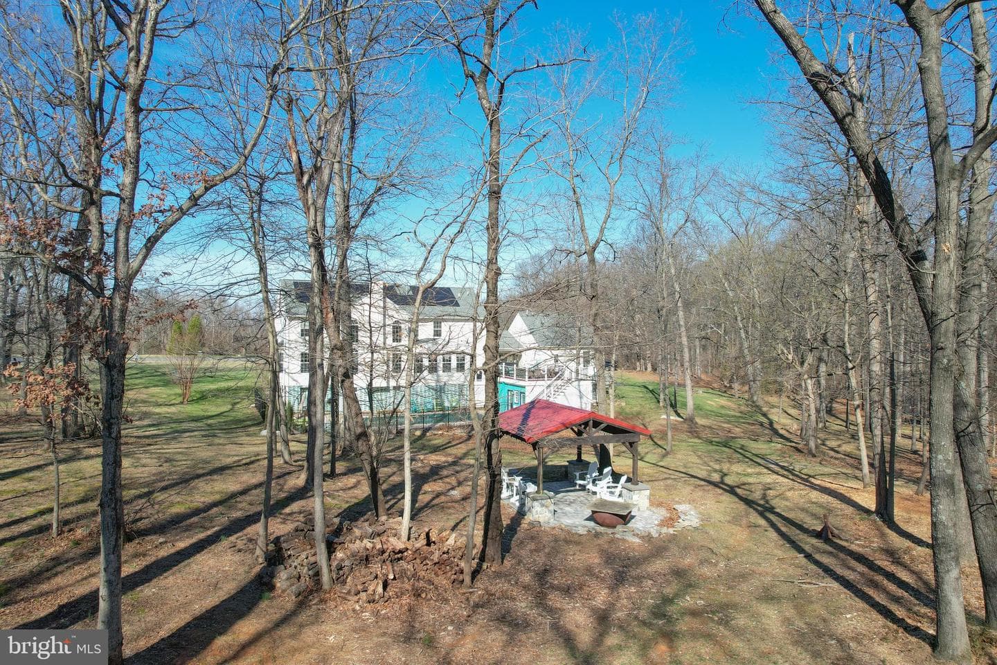 140 Parliament Way photo 8