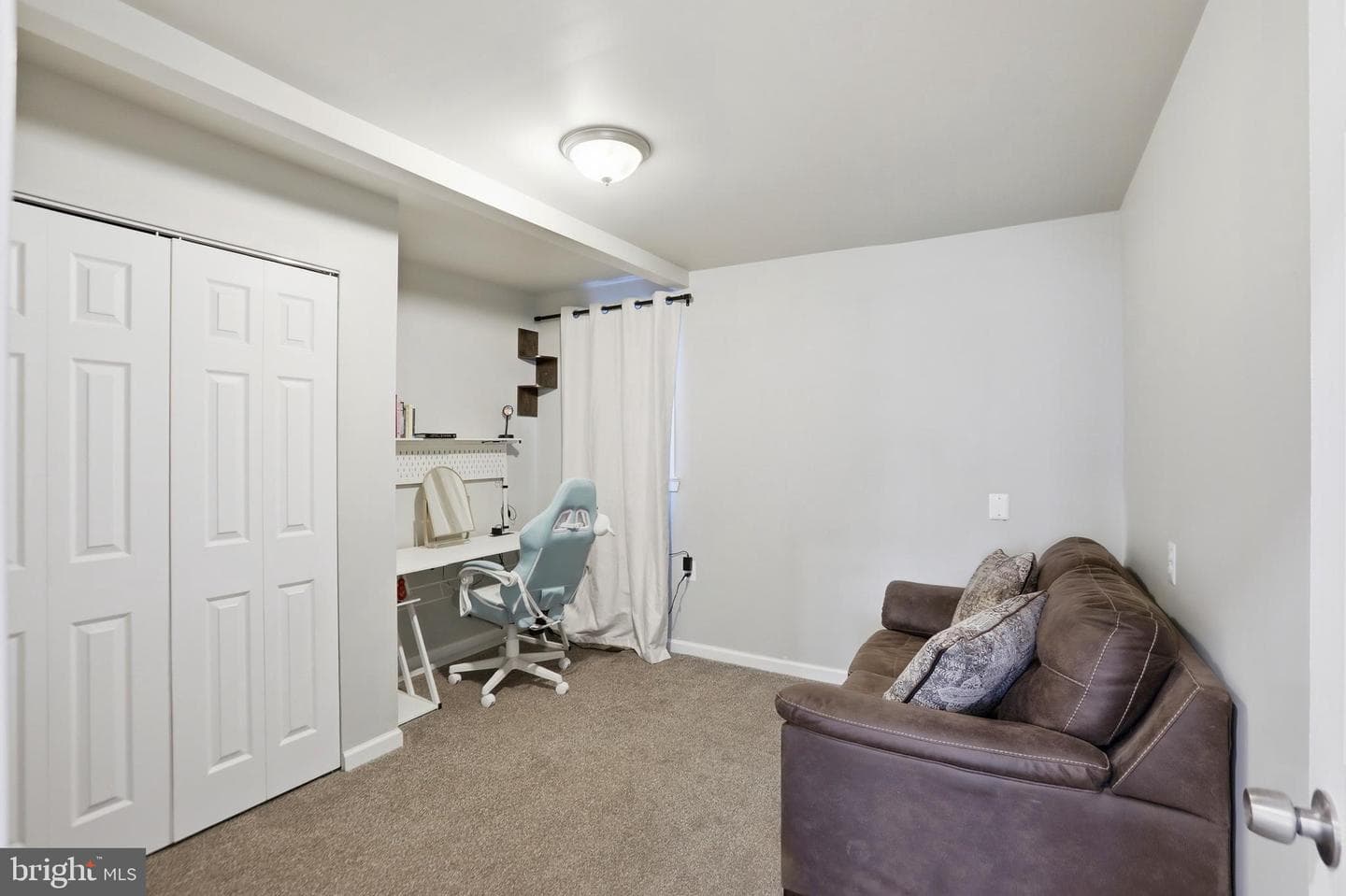 842 Valley View Road photo 18