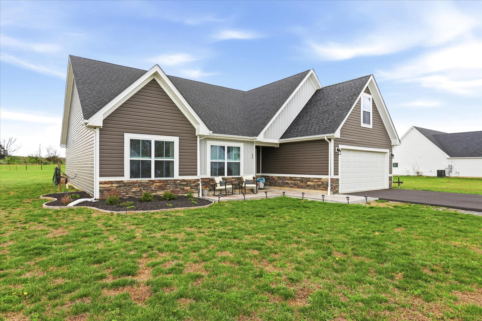 33 Ancient Oaks Court
