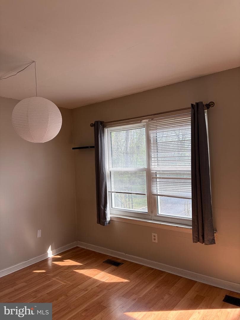 207 Greenhill Court photo 4