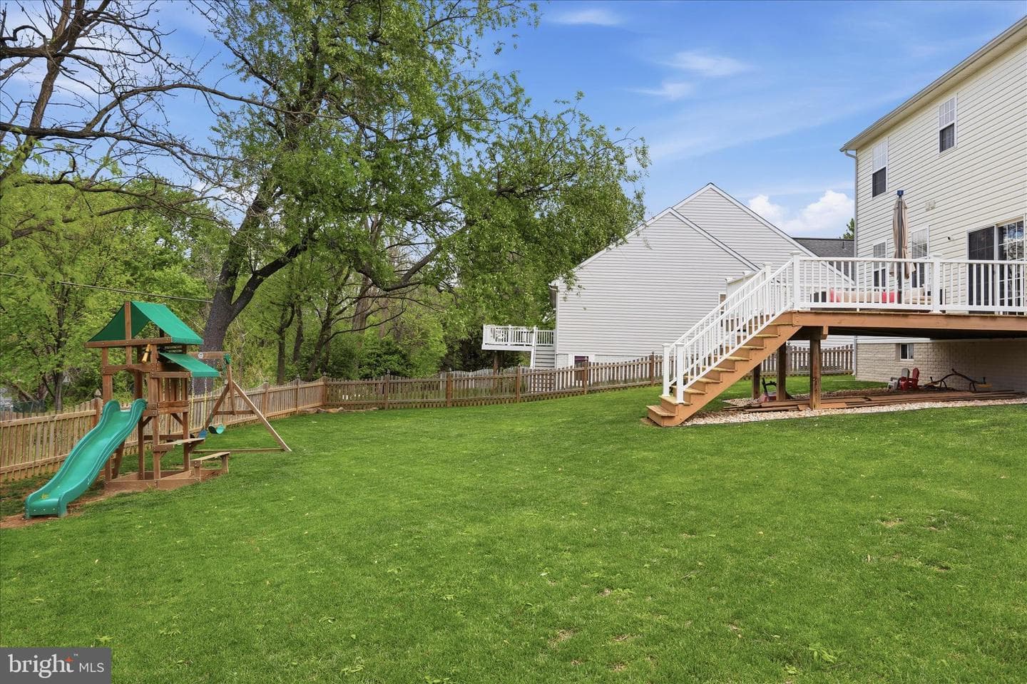 244 Kimberwicke Drive N photo 38