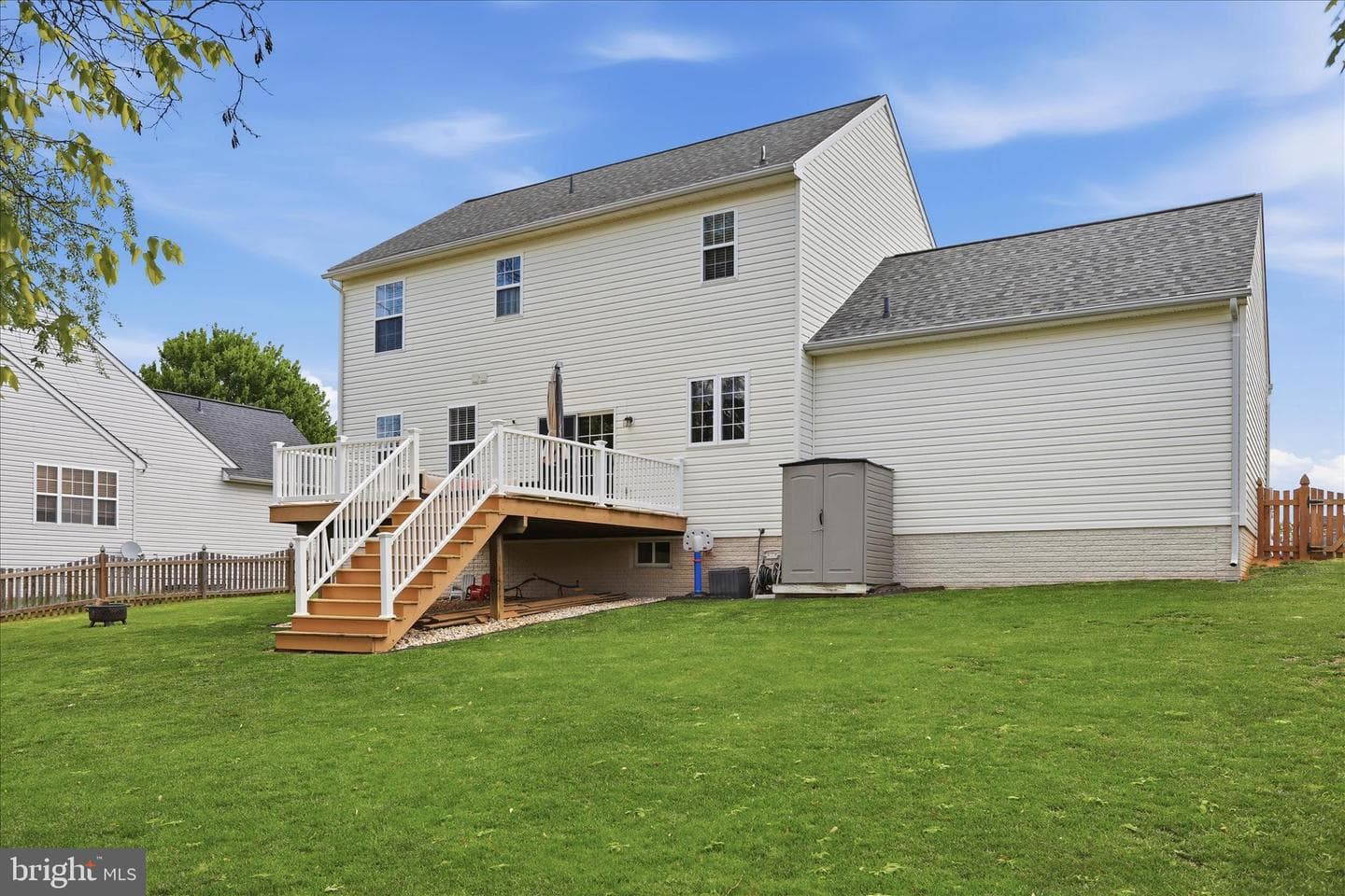 244 Kimberwicke Drive N photo 39