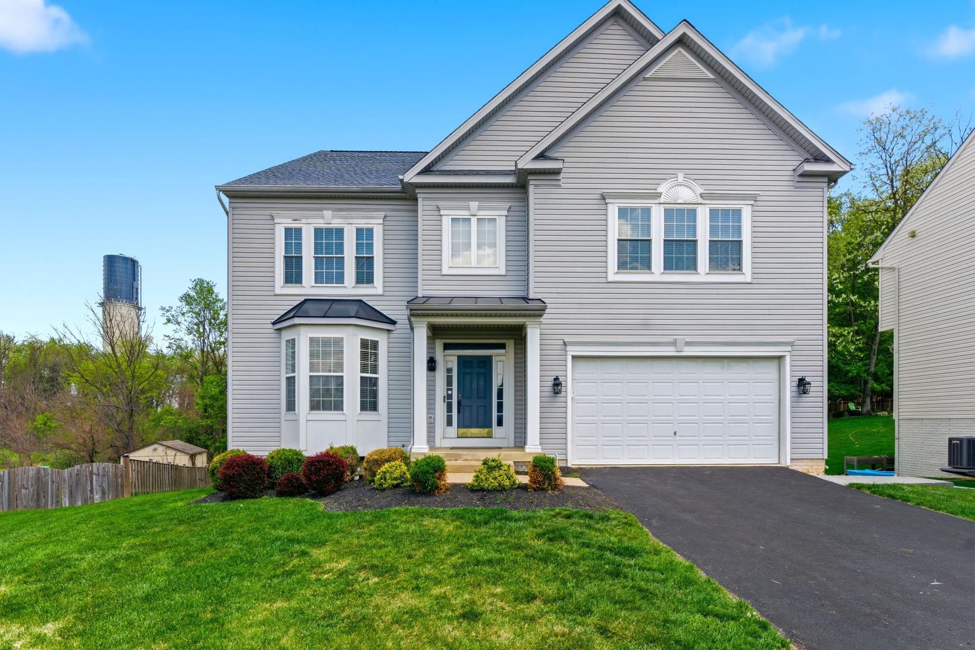 457 Hughs Rd photo 3