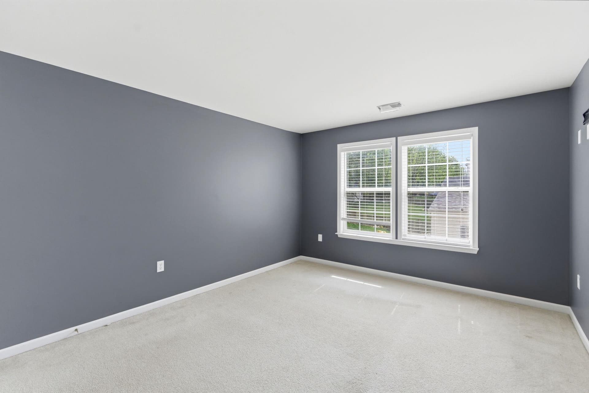 457 Hughs Rd photo 36