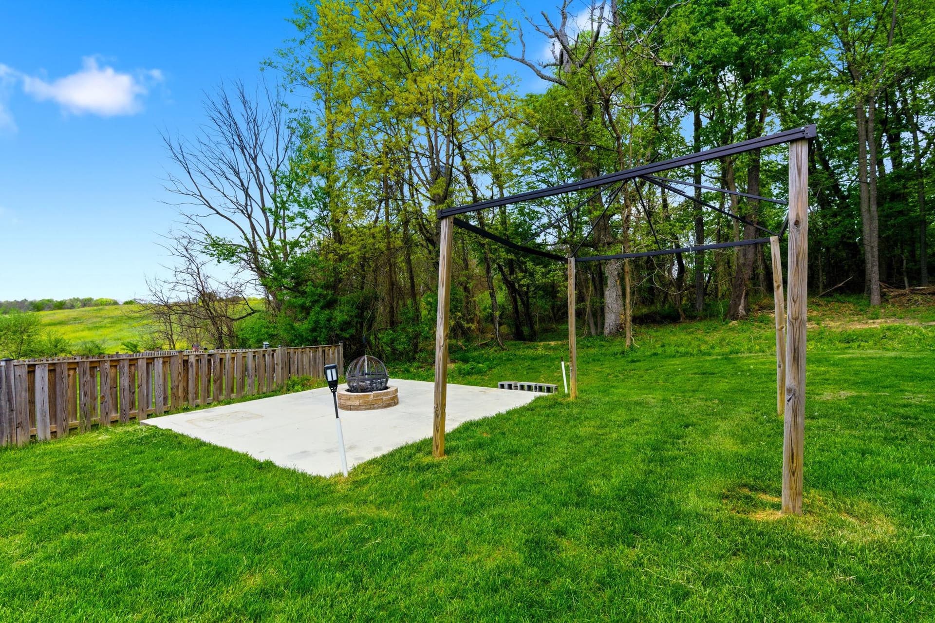 457 Hughs Rd photo 62