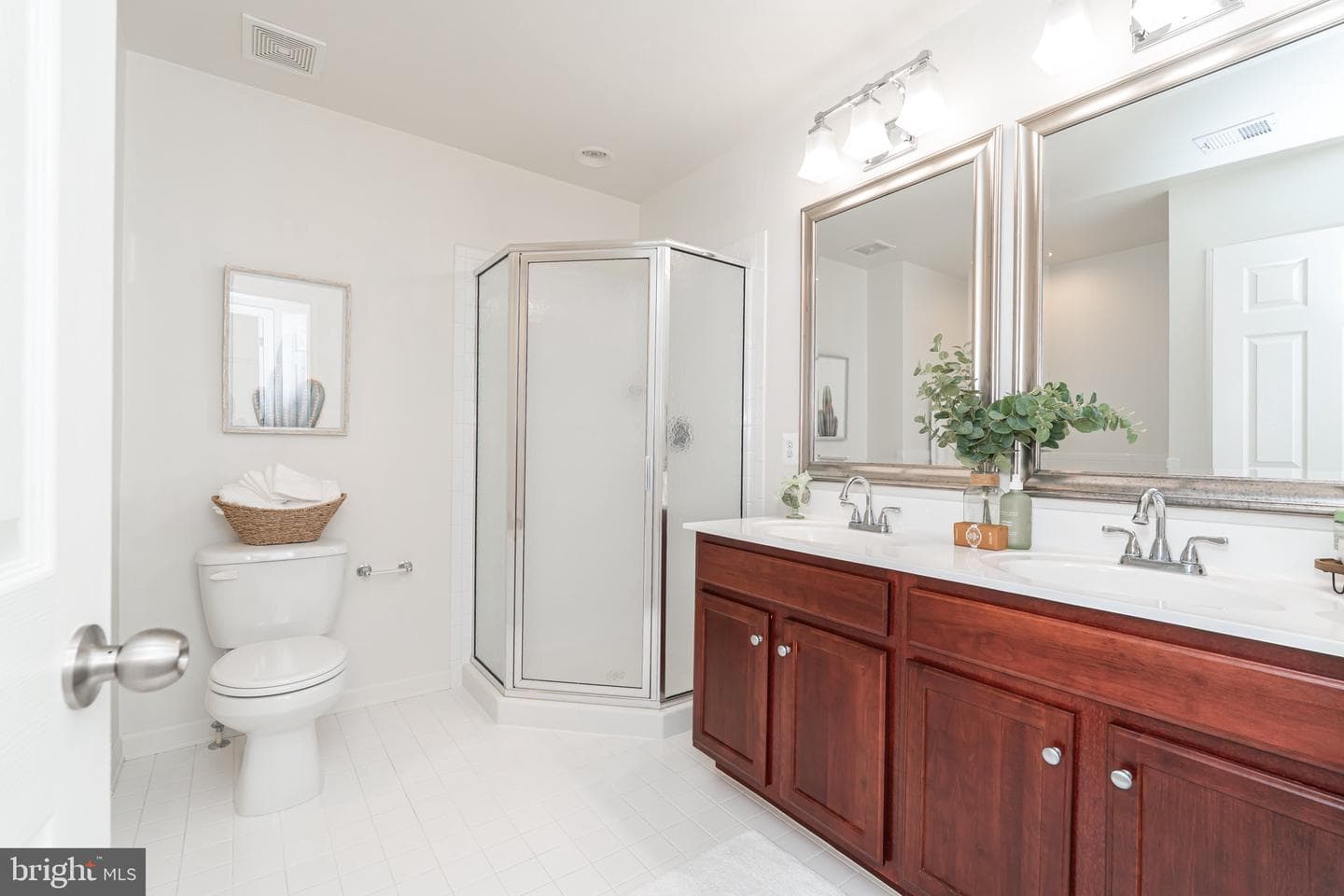1205 Mare Street photo 36