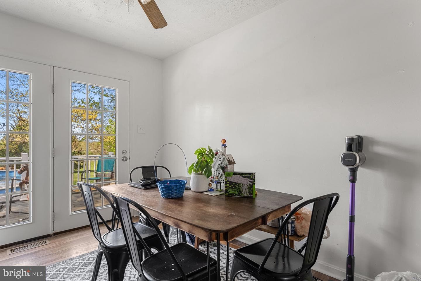 157 Berkeley Drive photo 19