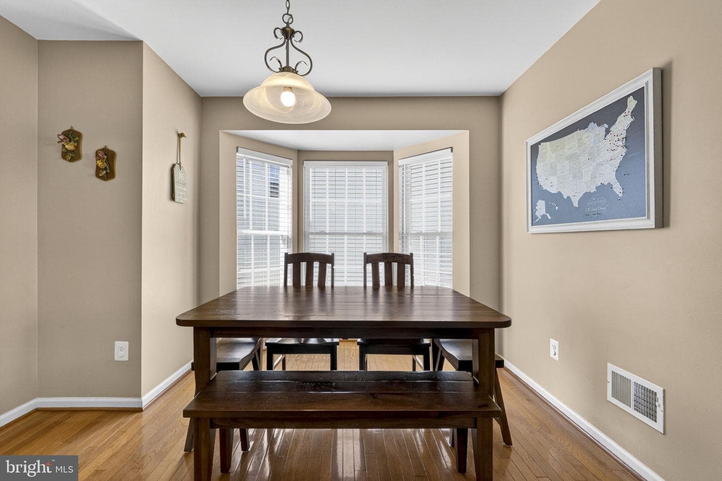 1327 Mare Street photo 29