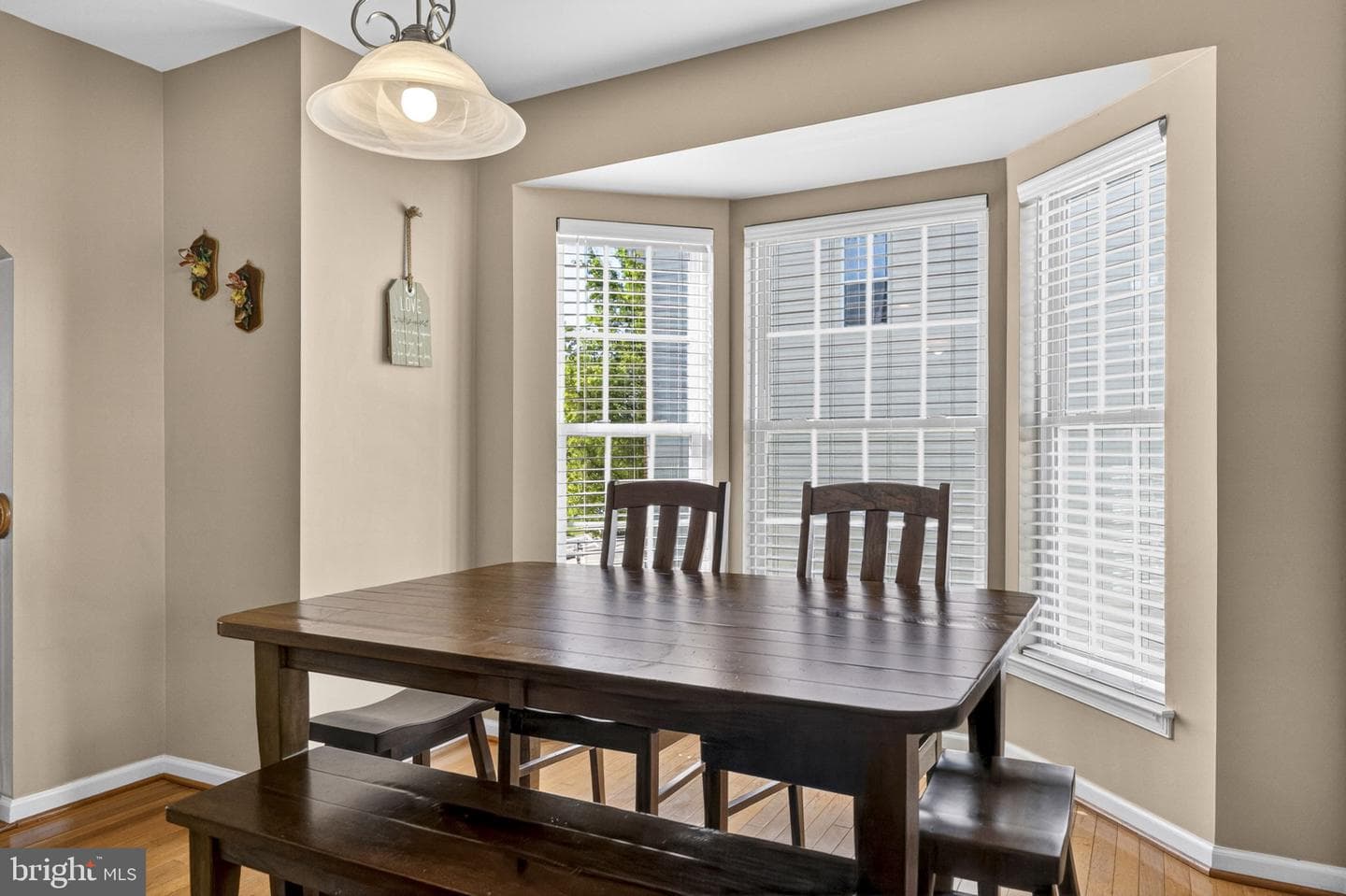 1327 Mare Street photo 3