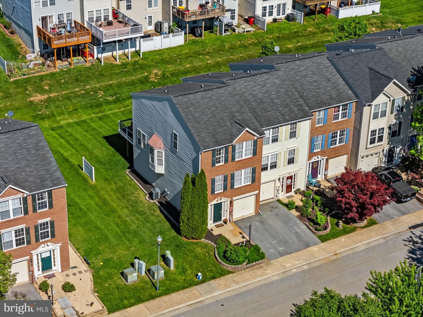 1327 Mare Street photo 60