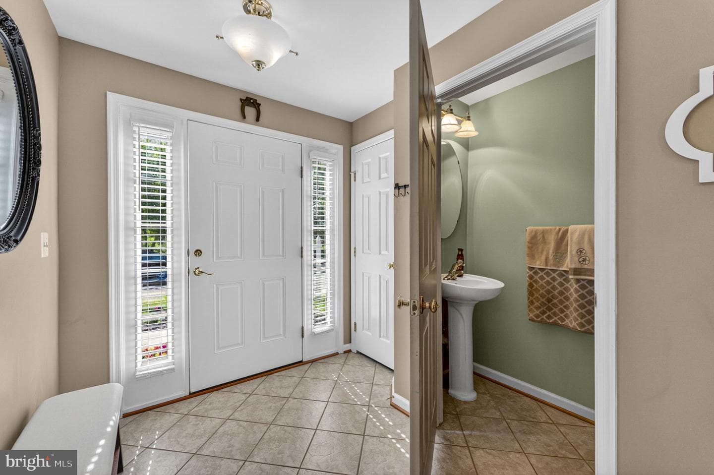 1327 Mare Street photo 8