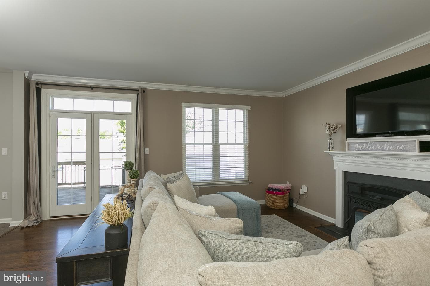 334 Calmes Street photo 17