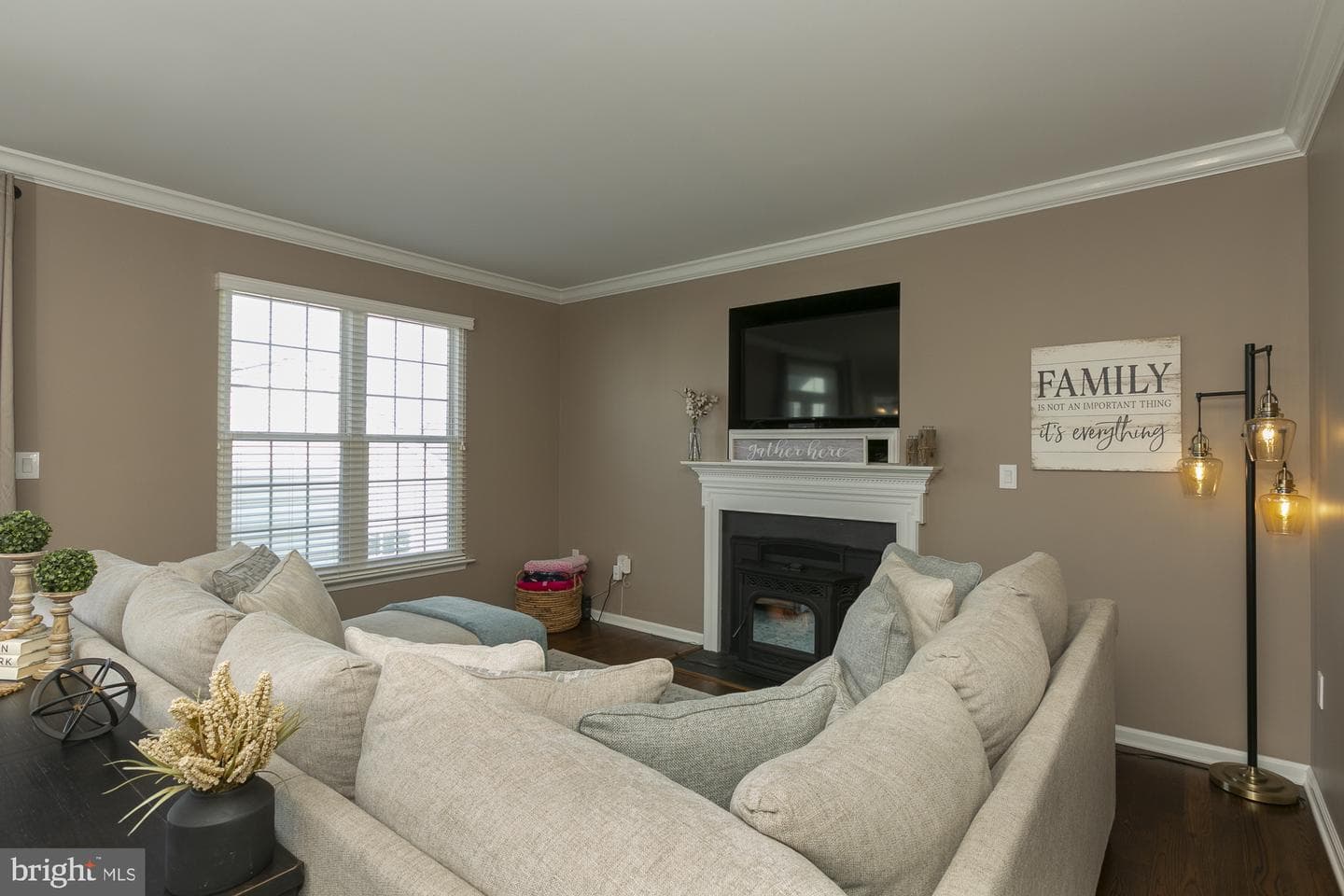 334 Calmes Street photo 18