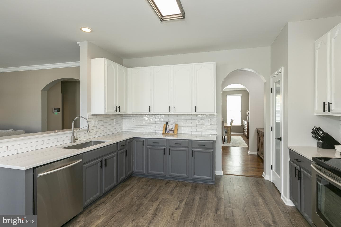 334 Calmes Street photo 25
