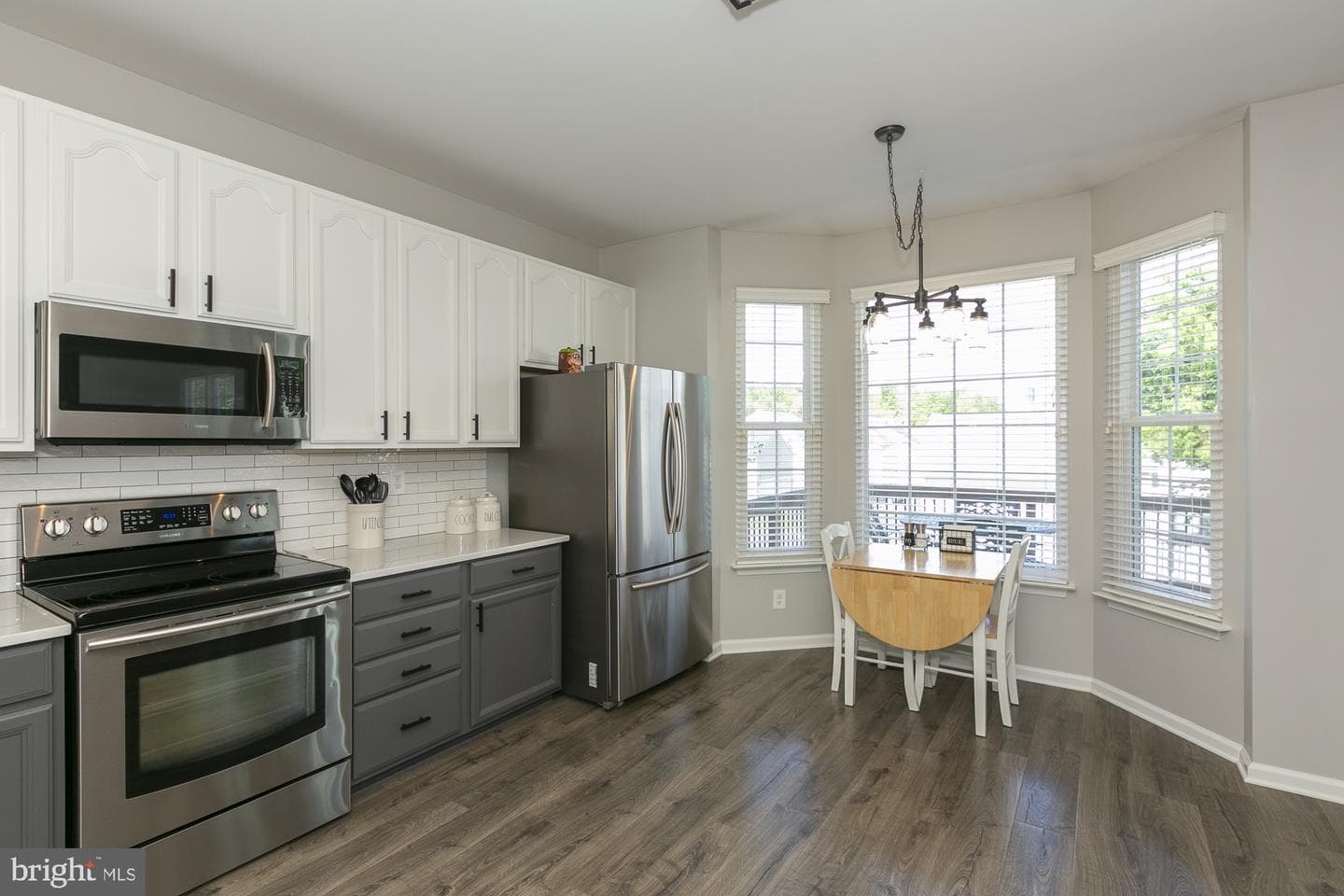 334 Calmes Street photo 30