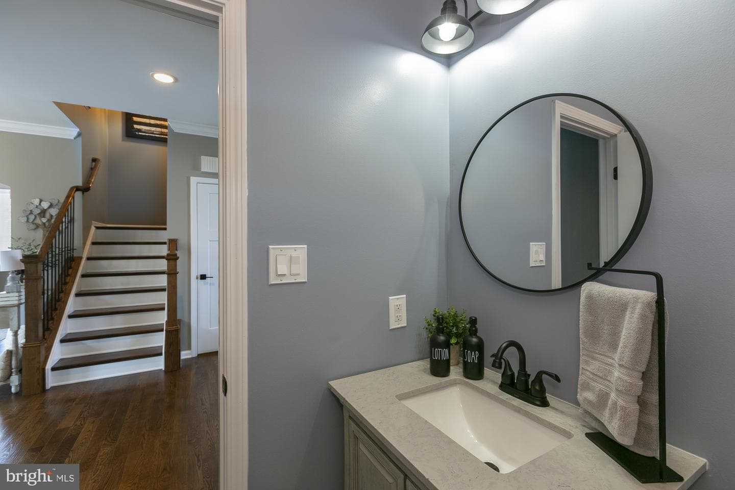334 Calmes Street photo 34