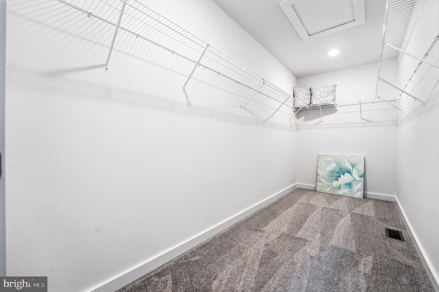 229 Monroe Avenue photo 29