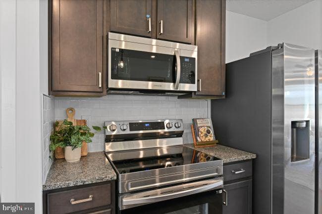 7 Thorton Avenue photo 4