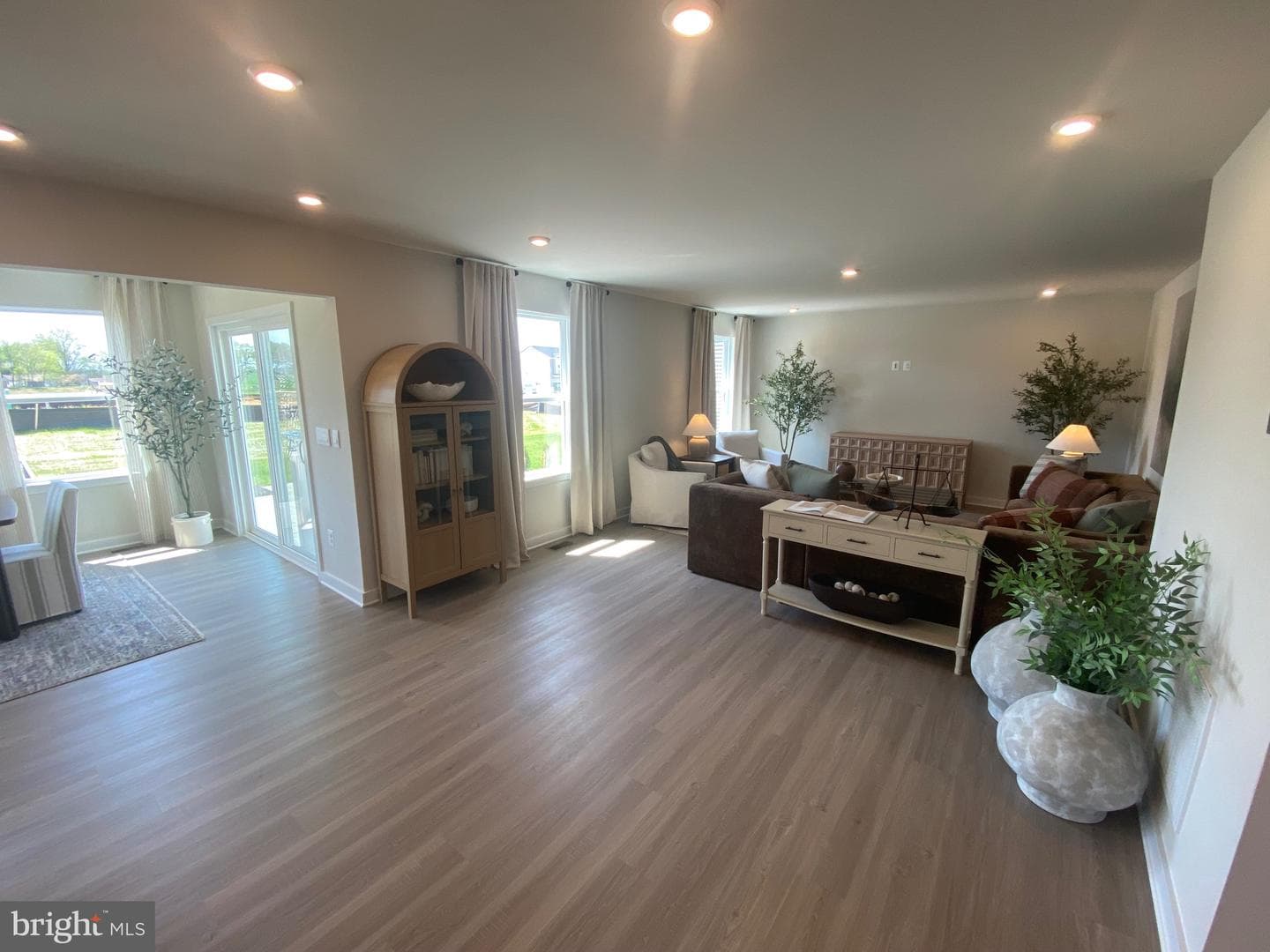 9 Thorton Avenue photo 4