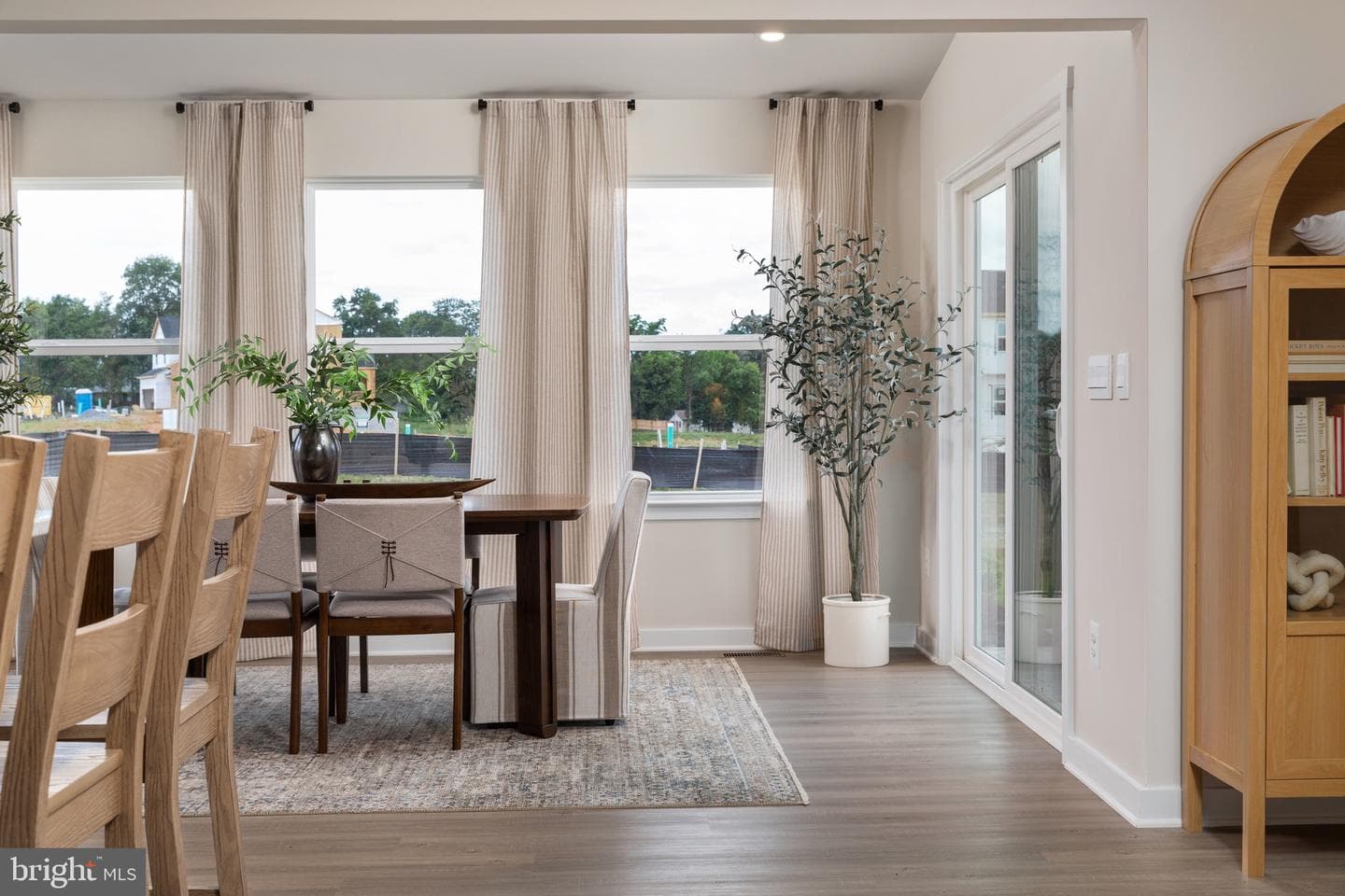 11 Thorton Avenue photo 36