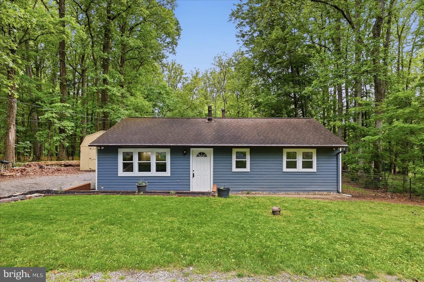 65 Floral Lane photo 2
