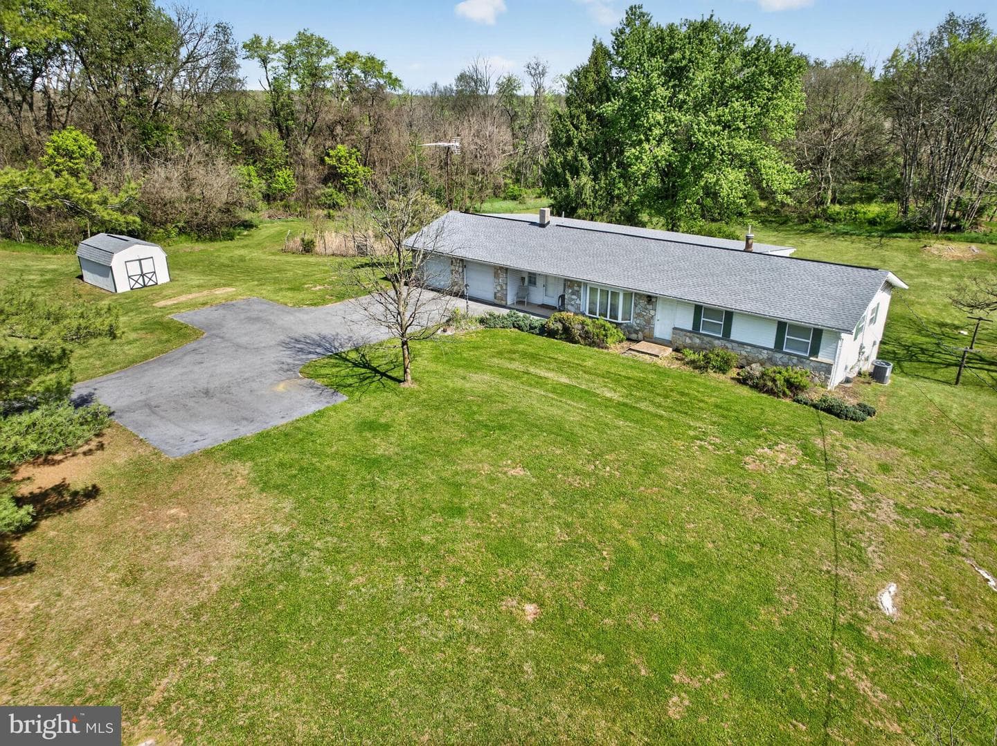 6679 Martinsburg Pike photo 3