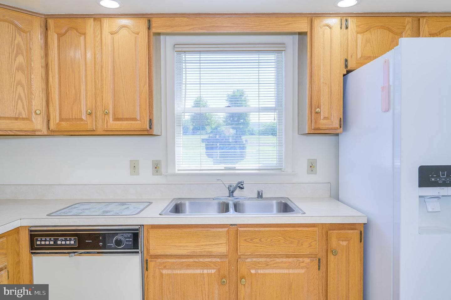 63 Brentwood Court photo 30