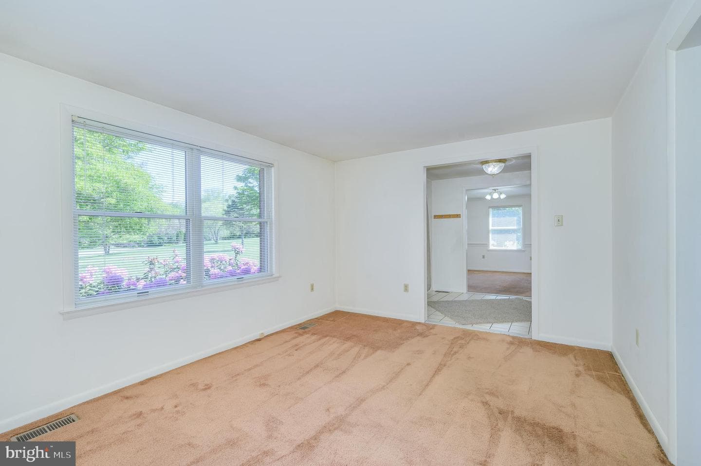 63 Brentwood Court photo 39