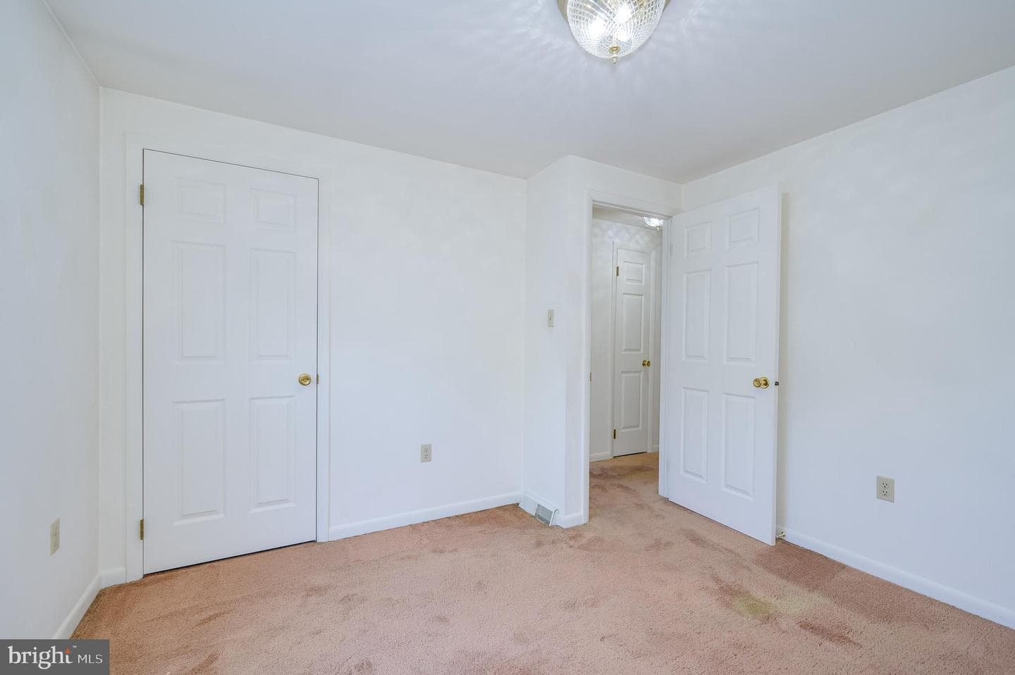 63 Brentwood Court photo 46