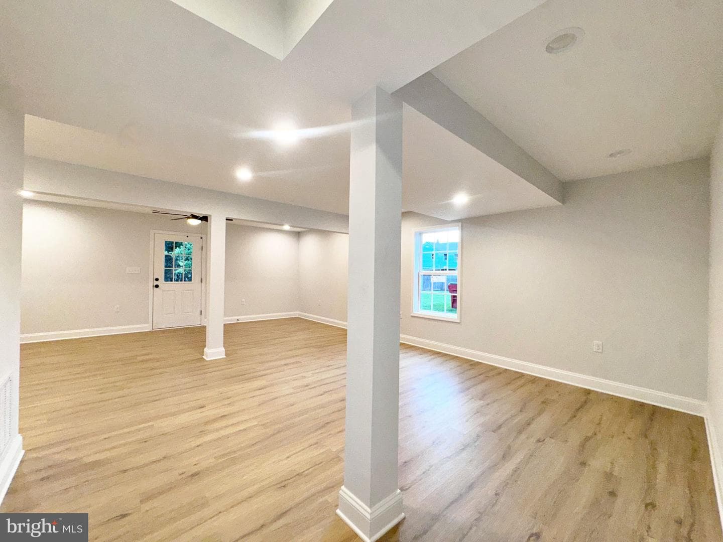 412 S Lawrence Street photo 2