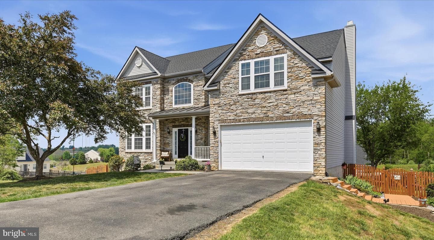 148 Contrail Dr, Kearneysville