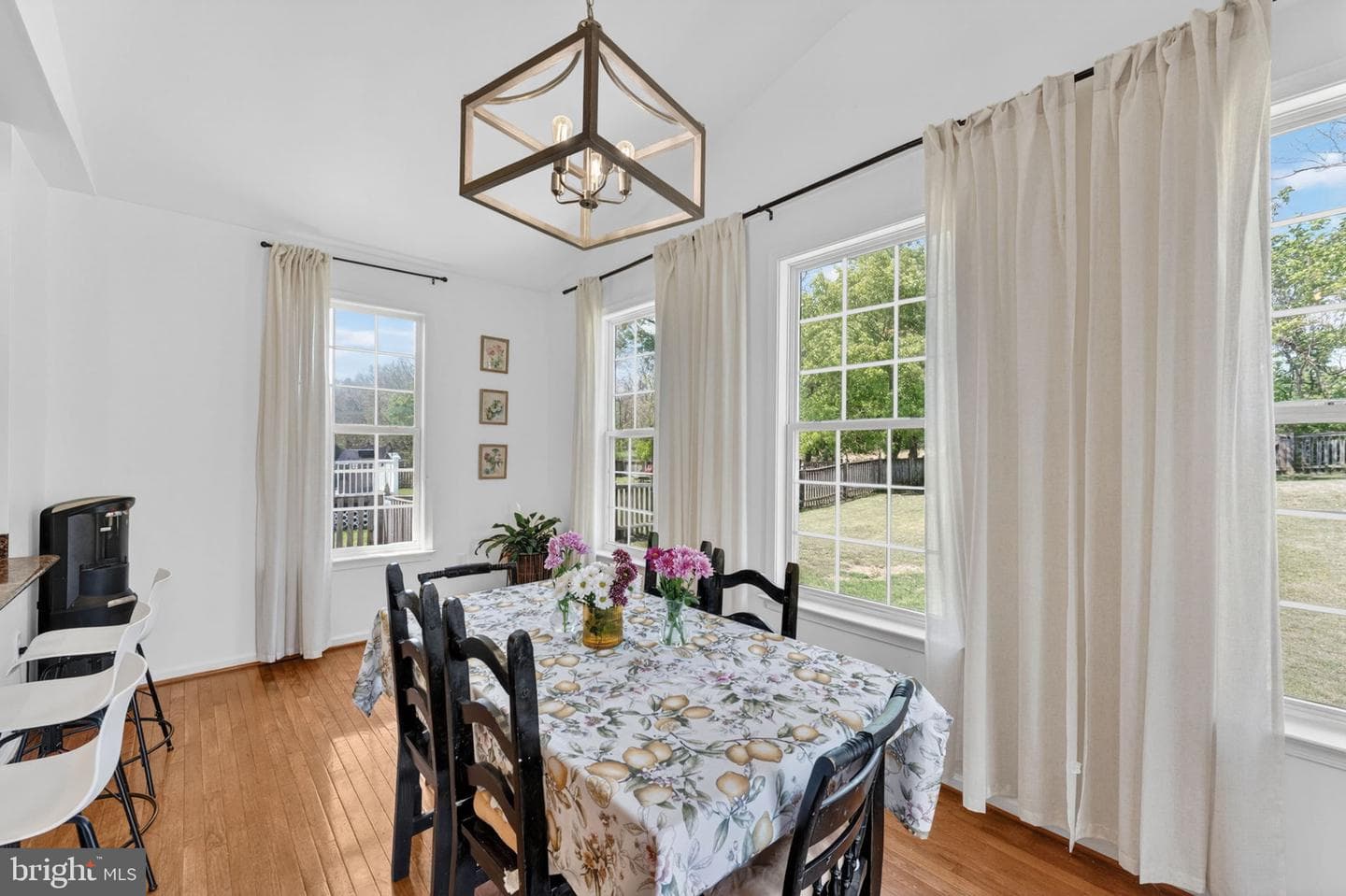 195 Hughs Road photo 38