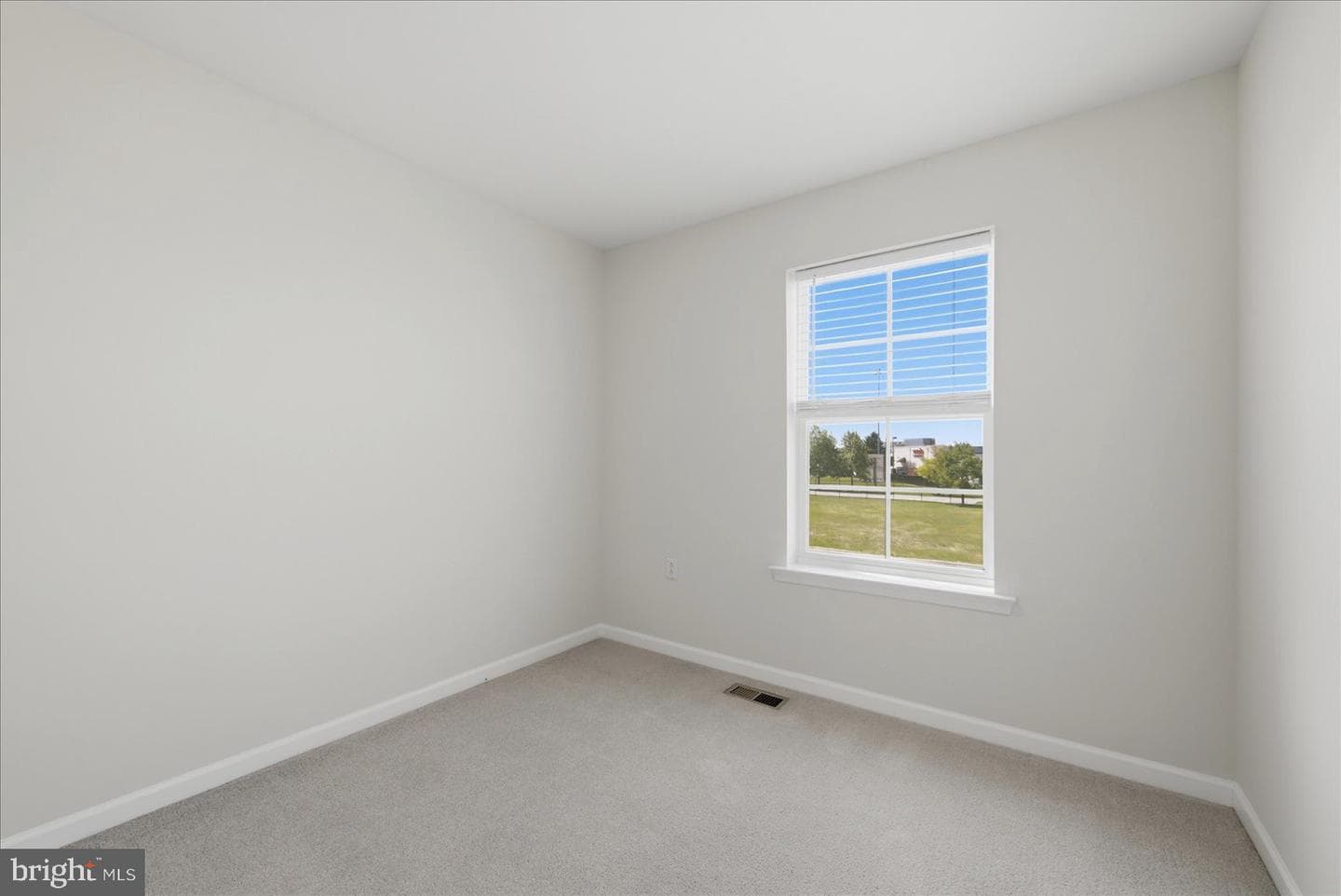 658 Thumper Drive photo 24