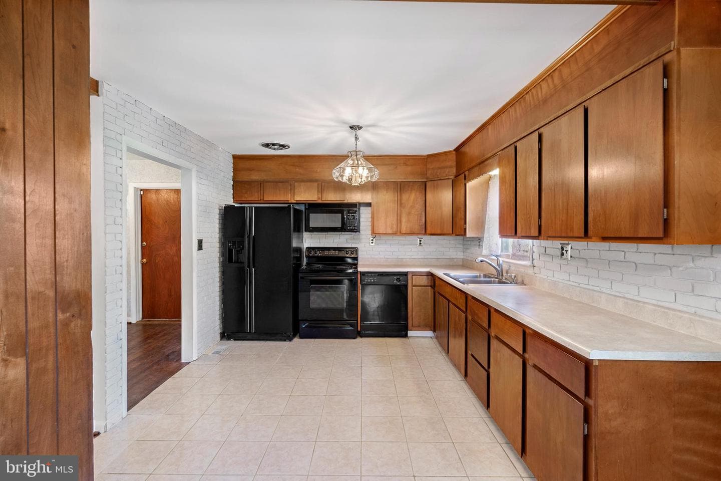 355 Pointfield Drive photo 14