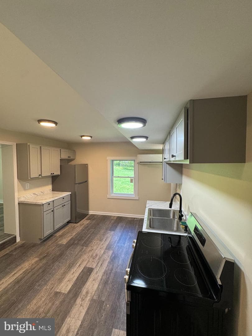 65 Dillow Ln photo 11