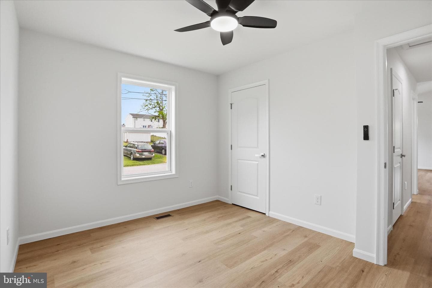 304 East 11th Avenue photo 20