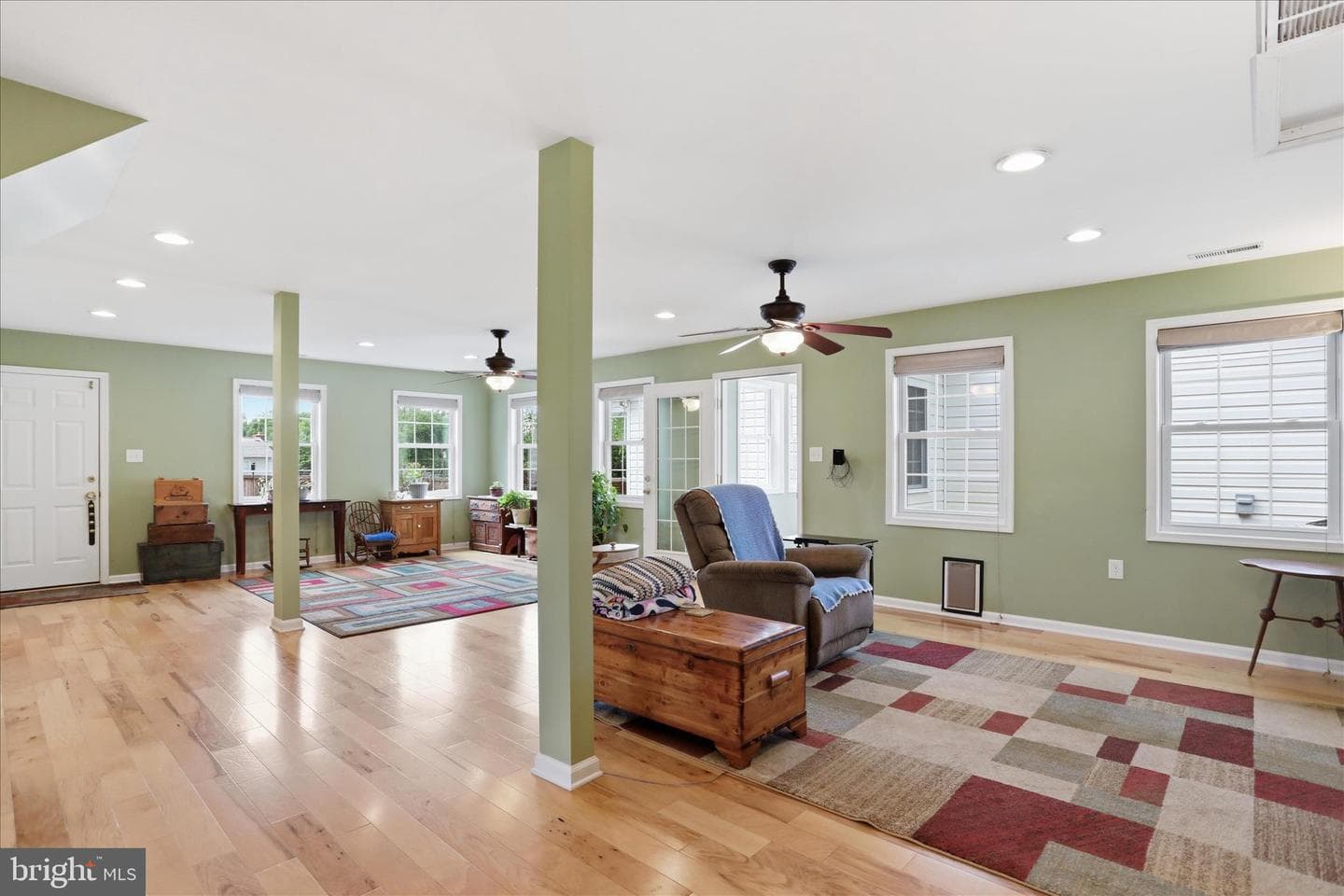 297 Euclid Avenue photo 10