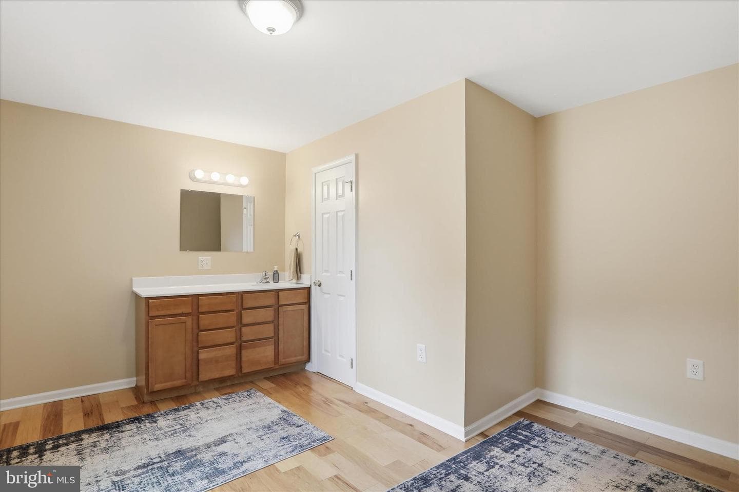297 Euclid Avenue photo 6