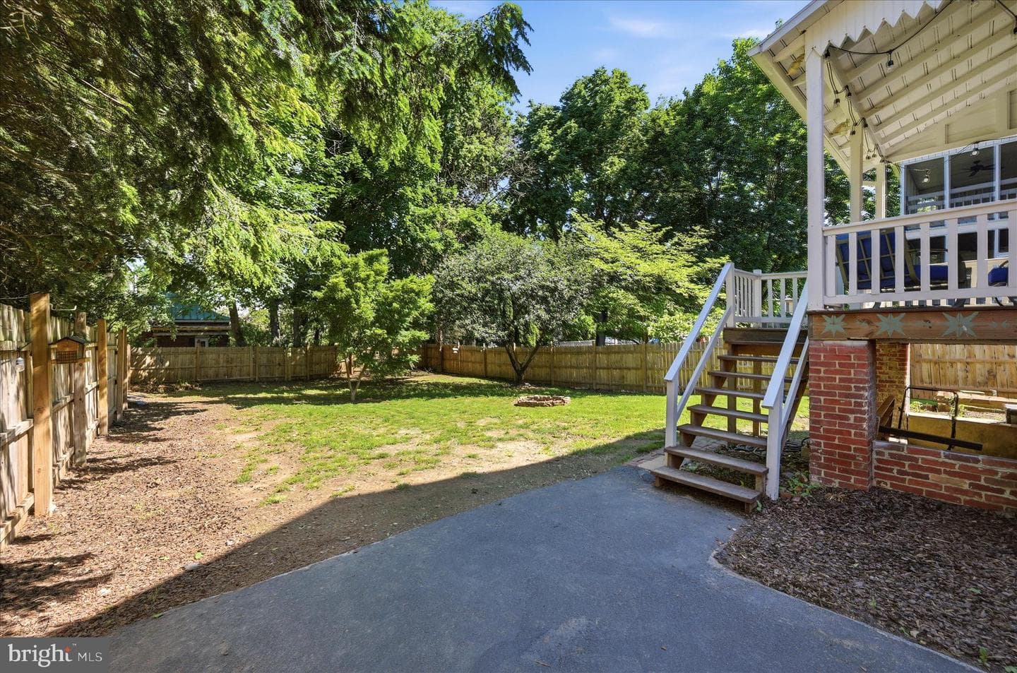 316 E Washington Street photo 61