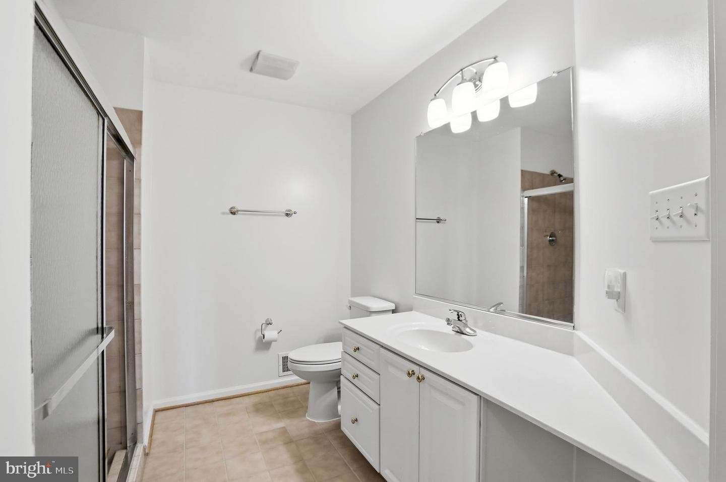 33 Eldridge Lane photo 17