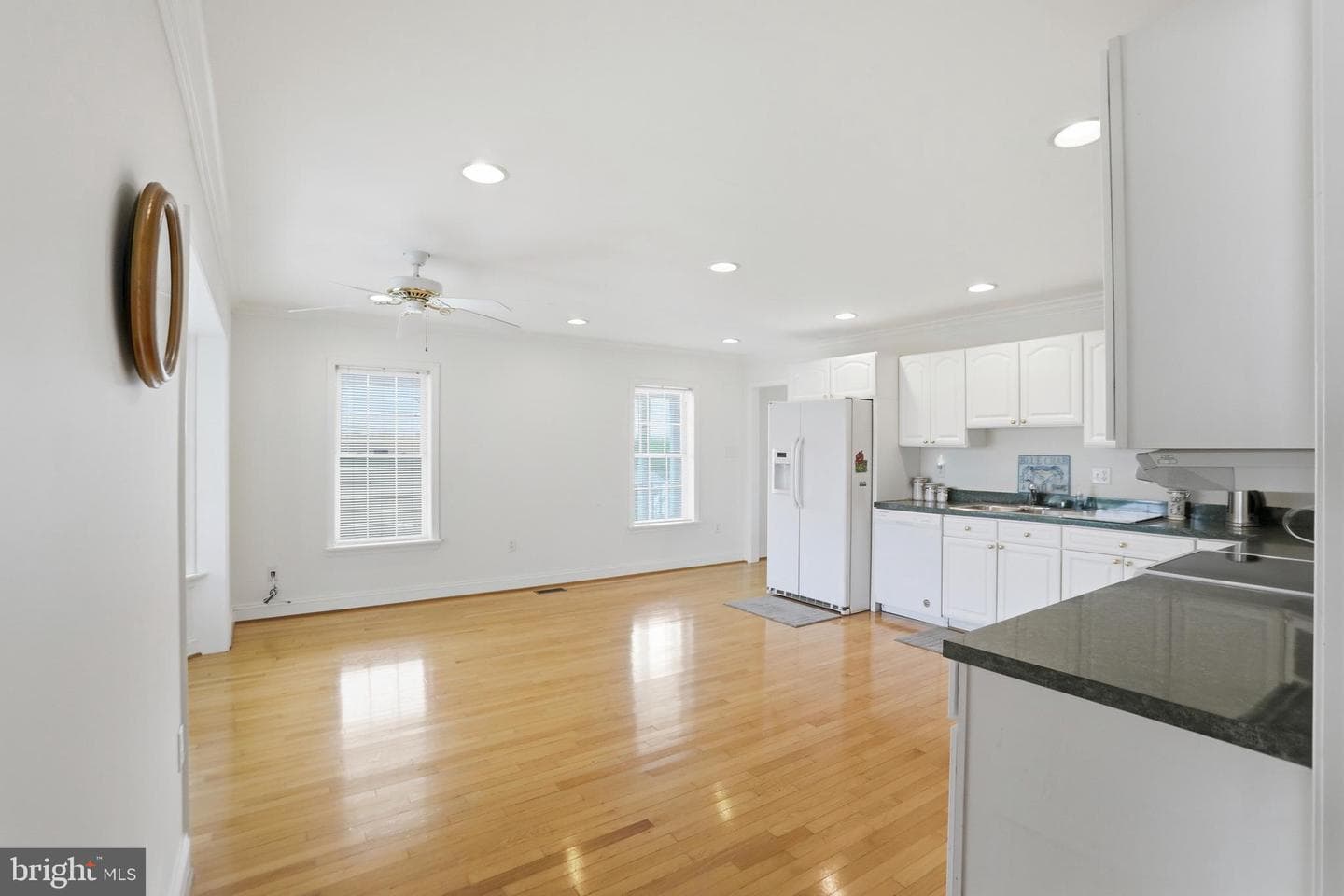33 Eldridge Lane photo 9