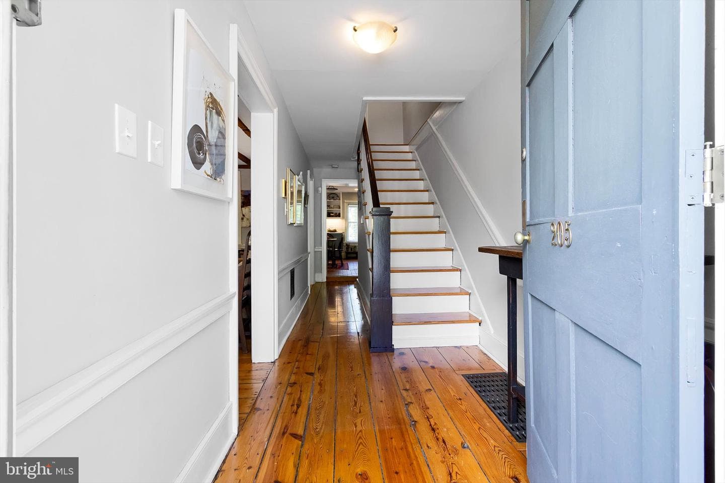 205 W High Street photo 5