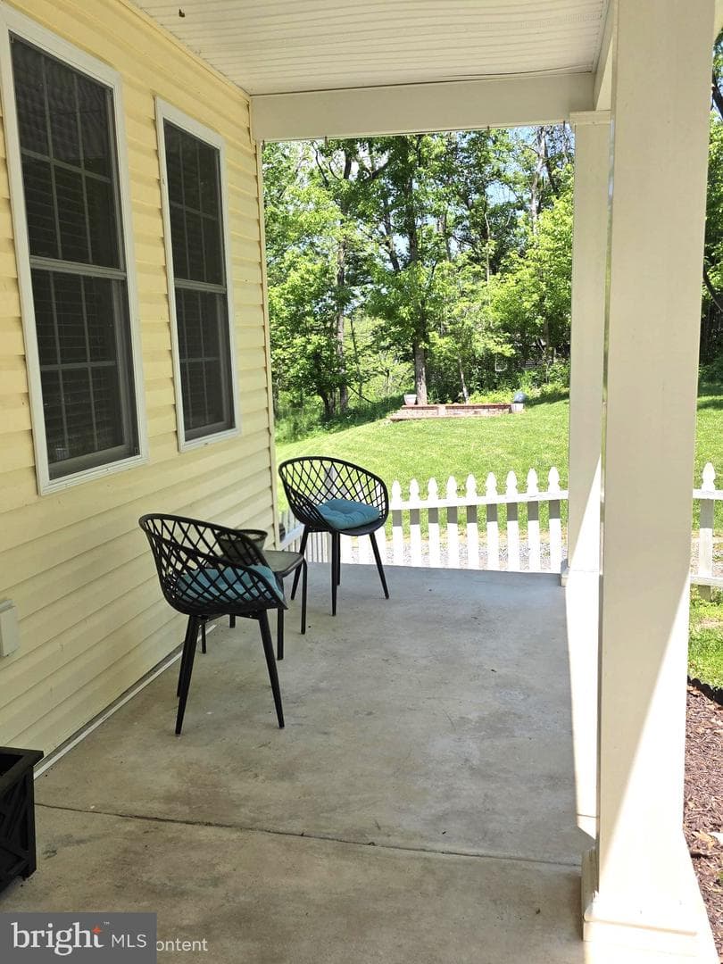 167 Hyde Park Lane photo 6