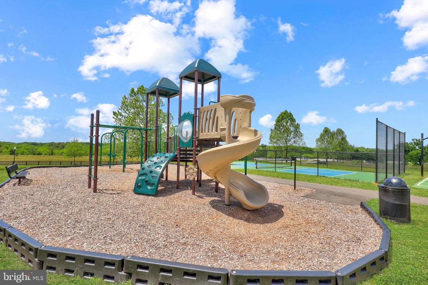 38 Feldberg Drive photo 42