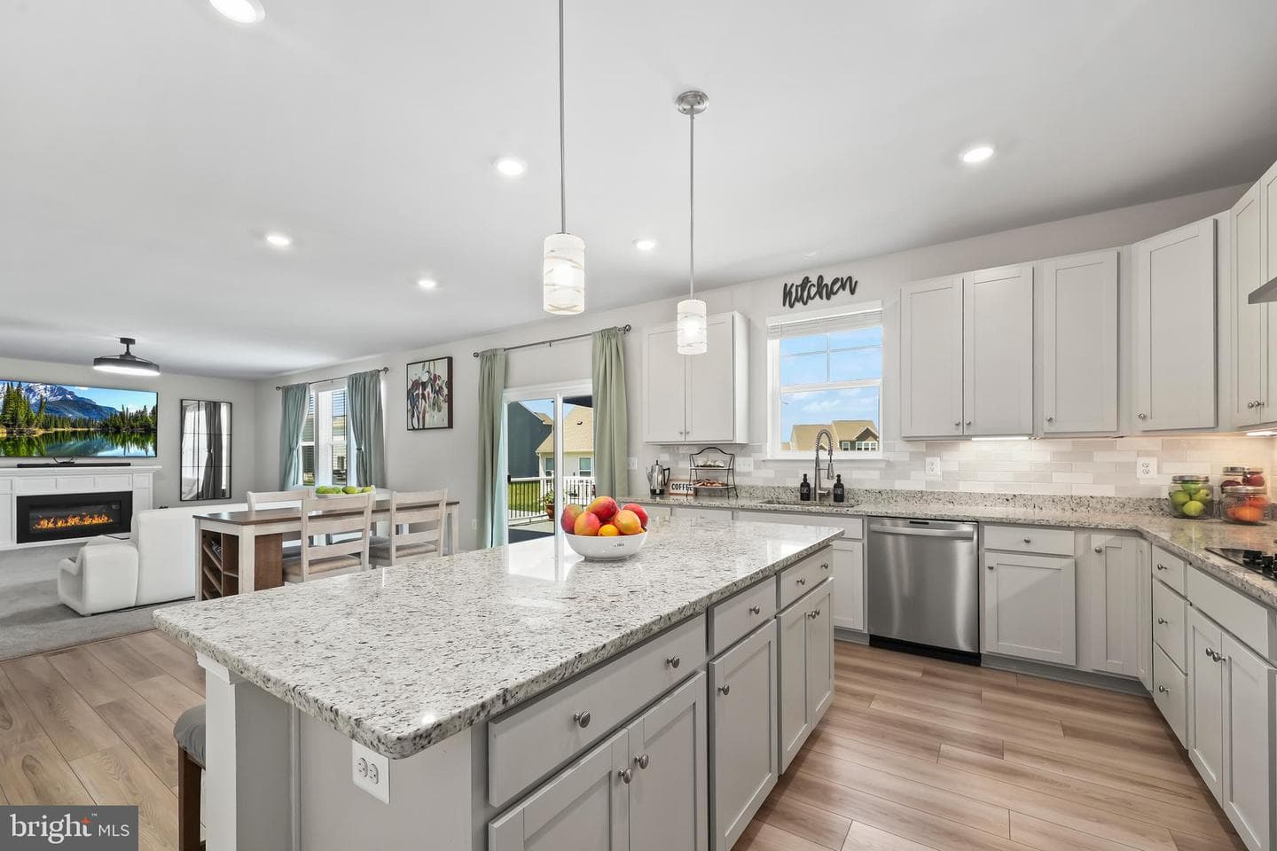 38 Feldberg Drive photo 5