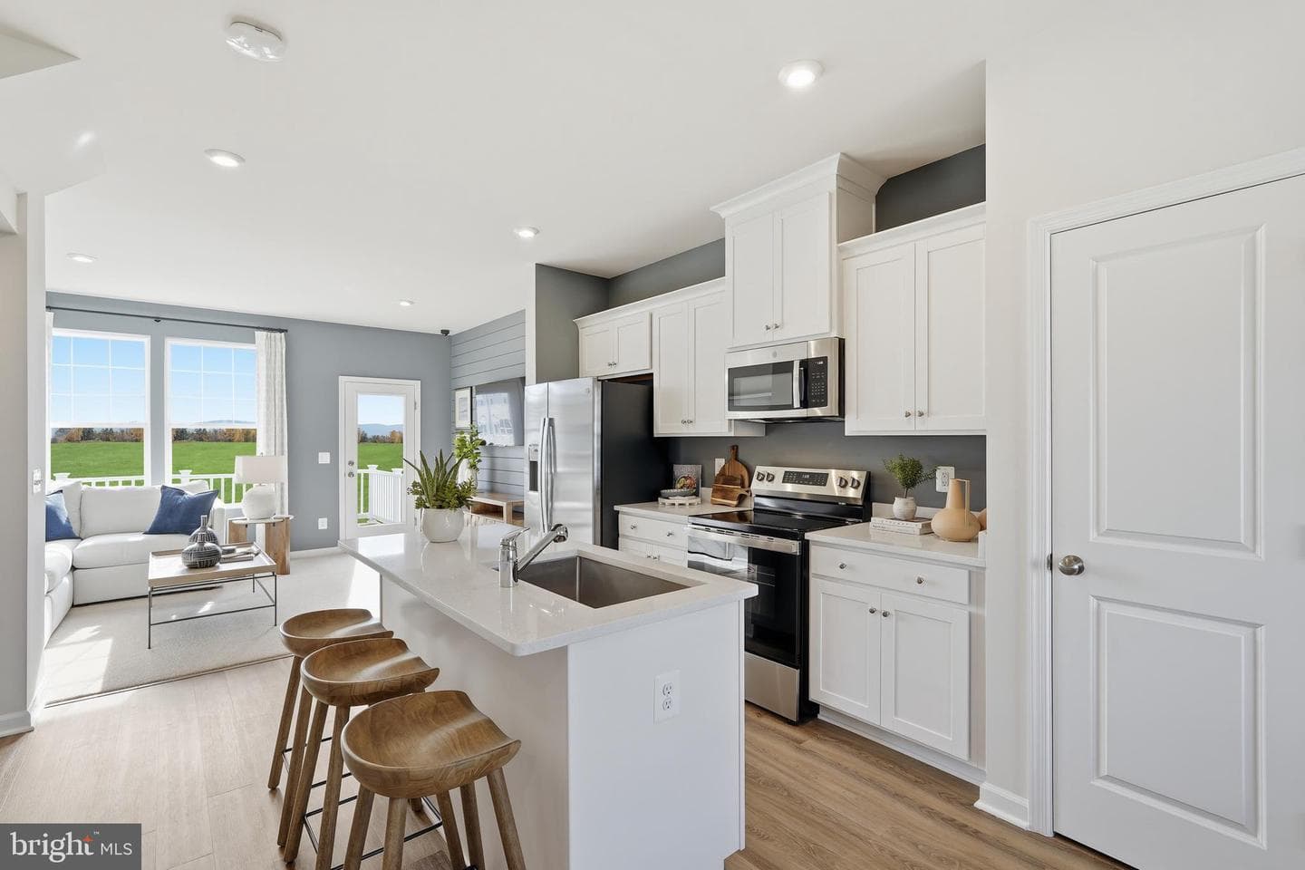 23 United Mews #[540] photo 63