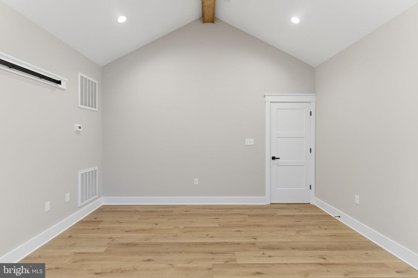 Mistletoe Lane #lot 18 photo 16