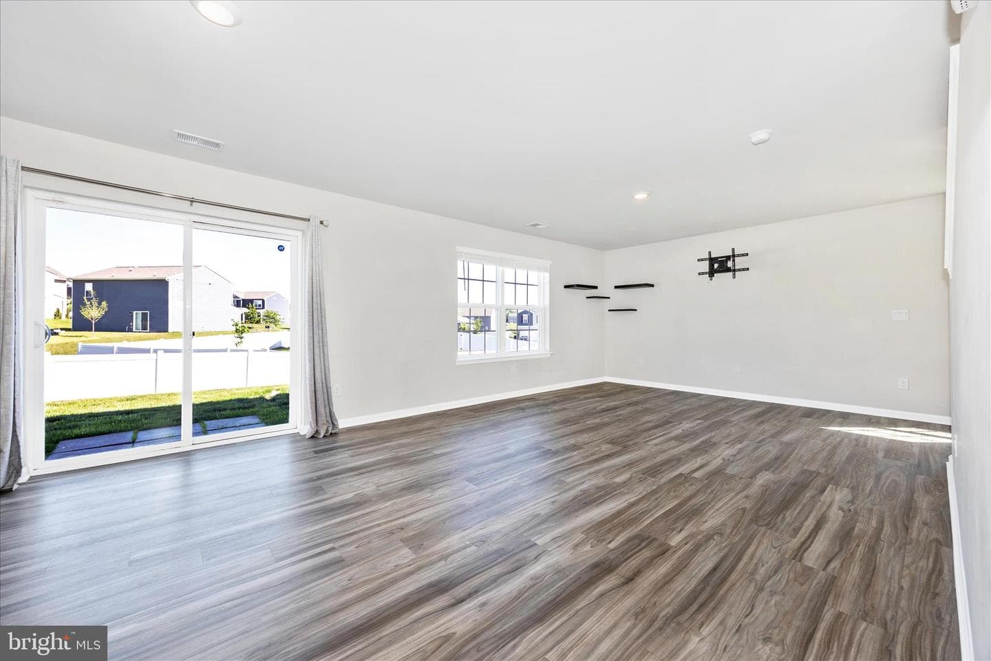 89 Gumspring Drive photo 15